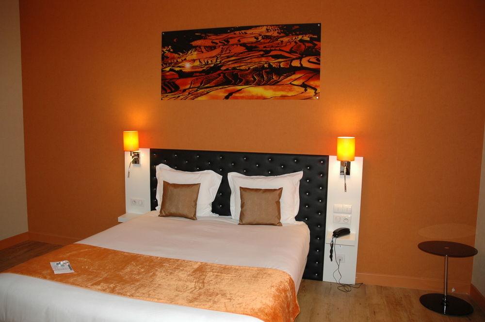 The Originals Boutique, De L'univers, 3* Montluçon
